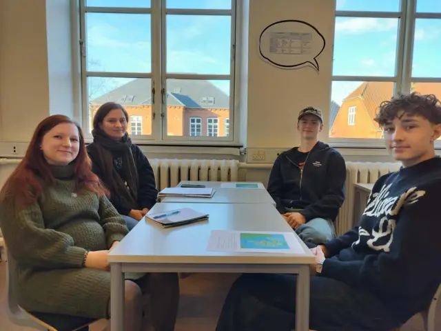 Alterna10 arbejder med kulturforskelle for tiden, og i dag var klassen på besøg på Sprogcentret Holstebro for at snakke med kursisterne om deres baggrund og oplevelse af Danmark og danskerne 😊 #laegaarden #kultur #lægården2526